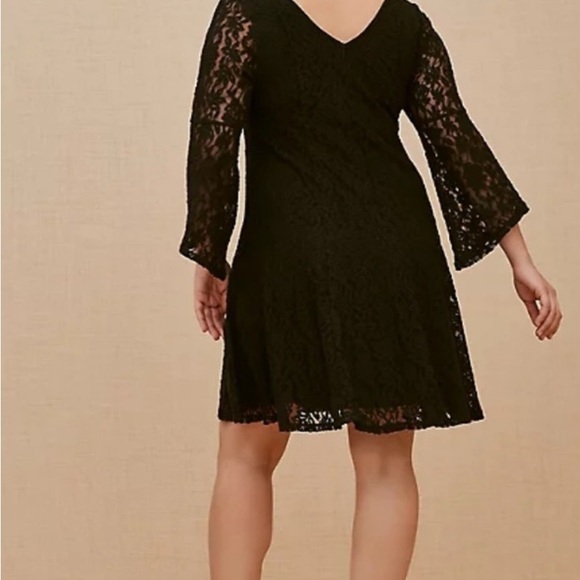 Torrid size 5 lace mini dress - bell sleeves - Picture 3 of 3